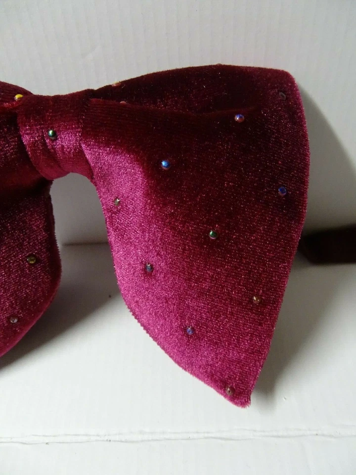 Pajarita de terciopelo borgoña de gran tamaño a lunares estilo vintage años 70 regalo de boda Foto 2 de 4