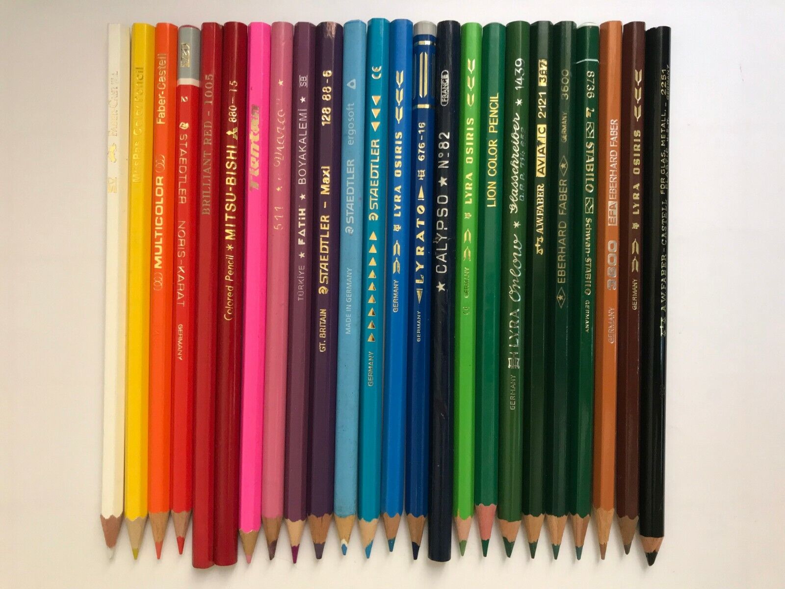 FABER-CASTELL Crayon papier DESSIN 2000 mine 2mm HB x 12 - Crayon &  porte-mine - LDLC