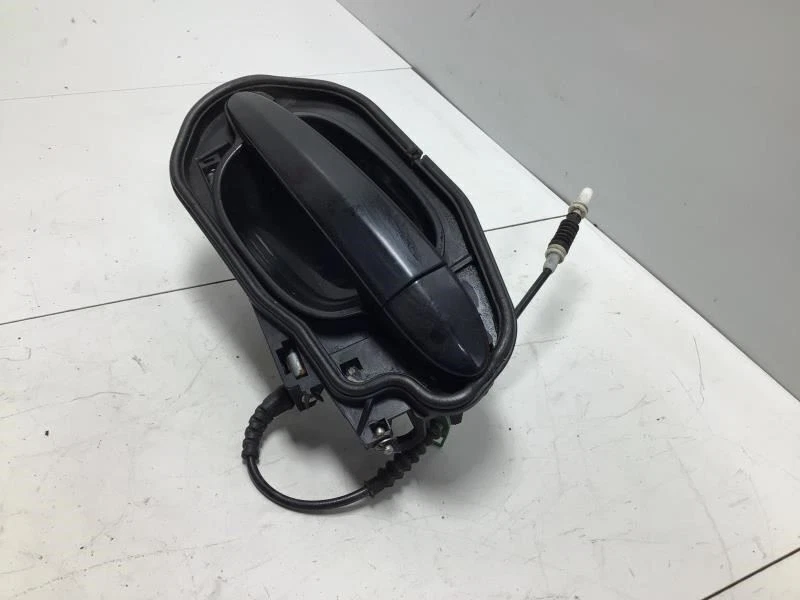 BMW 535XI 2008 2010 MANIJA PUERTA EXTERIOR LADO PASAJERO TRASERO DERECHO FÁBRICA Foto 2 de 4