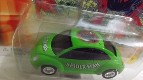 Johnny Lightning Marvel Spiderman # 1 Green '98 VW Beetle 1/64 Scale - Picture 3 of 3