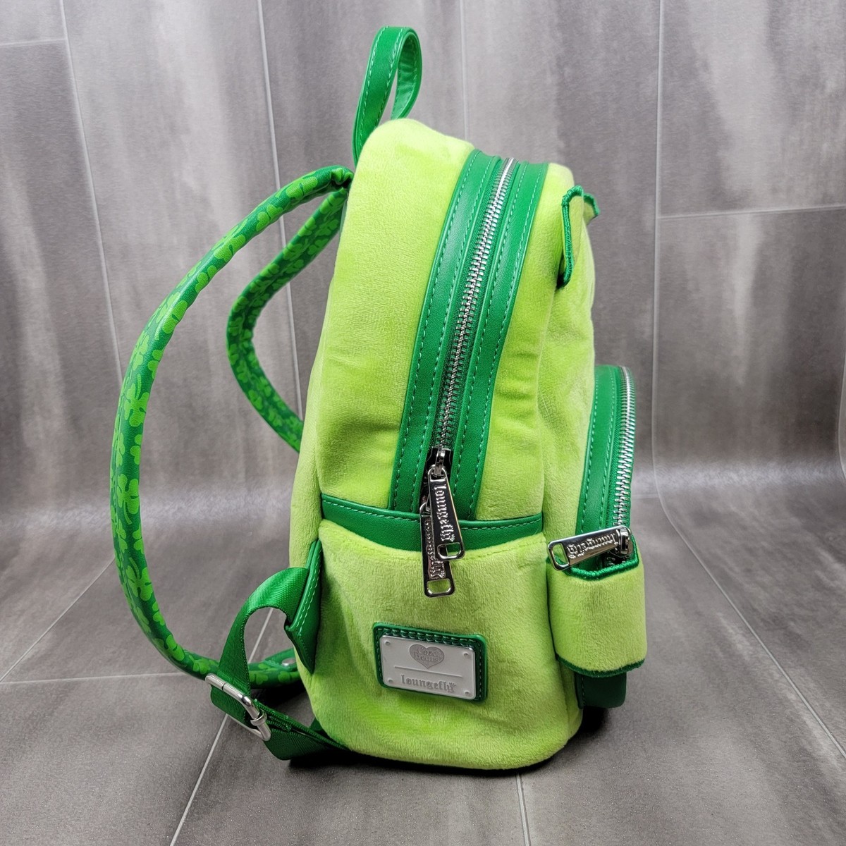 Loungefly Care Bears Good Luck Bear Green Backpack & Wallet  display picture 1