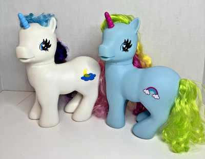 GI GO Large Unicorns 9'' Rainbow  & Luna Moon