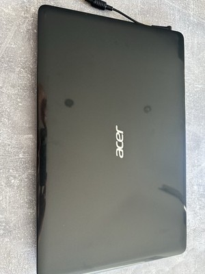 Acer Aspire E1-531 6GB RAM, 500 GB HDD