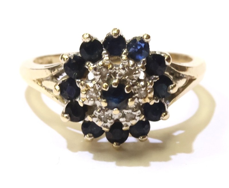 14k yellow gold Natural Blue sapphire diamond .06CT gemstone ring 3.9g estate