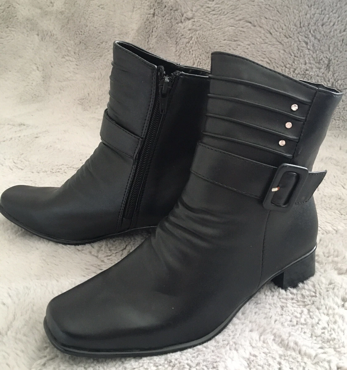 Size 28 shop in children's shoes