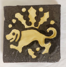 HAND MADE ARTS & CRAFTS TILE (A), CHARMING DOG THEME, 10CM SQUARE