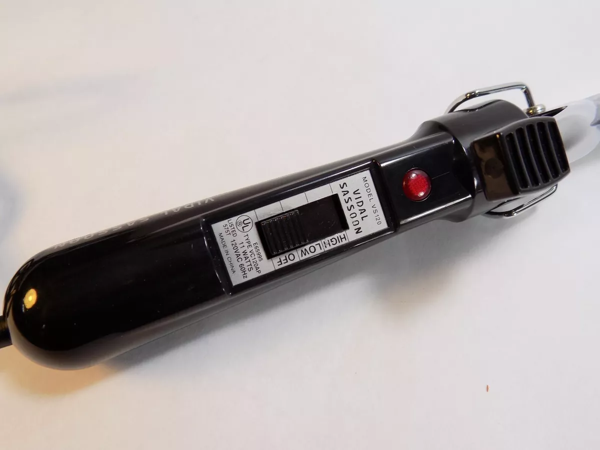 VIDAL SASSOON Mini 1 2 Barrel Curling Iron Model VS120C