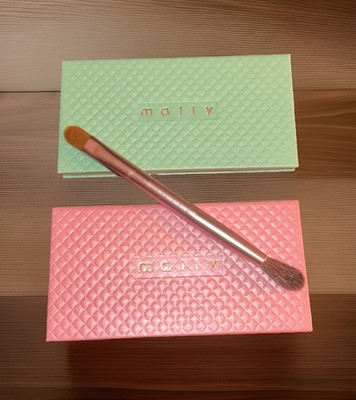 Mally Medium Cancellation Concealer System/Eyeshadow/Brush Set-New/NWOB/DC