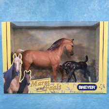 Breyer Horses 62003 Arabian Mare Puledro Classico Johar Frolicking Quarter Puledro Nuovo con scatola