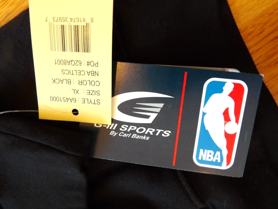 NEW G-III VINTAGE 2008 BOSTON CELTICS NBA CHAMPION HOODED SWEATSHIRT SIZE XL - Image 2 of 4