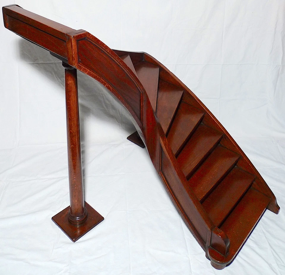 Early 20th Century Decorative Arts, Rectilinear Single Turn, Model Staircase 1:3 - Image 2 of 4