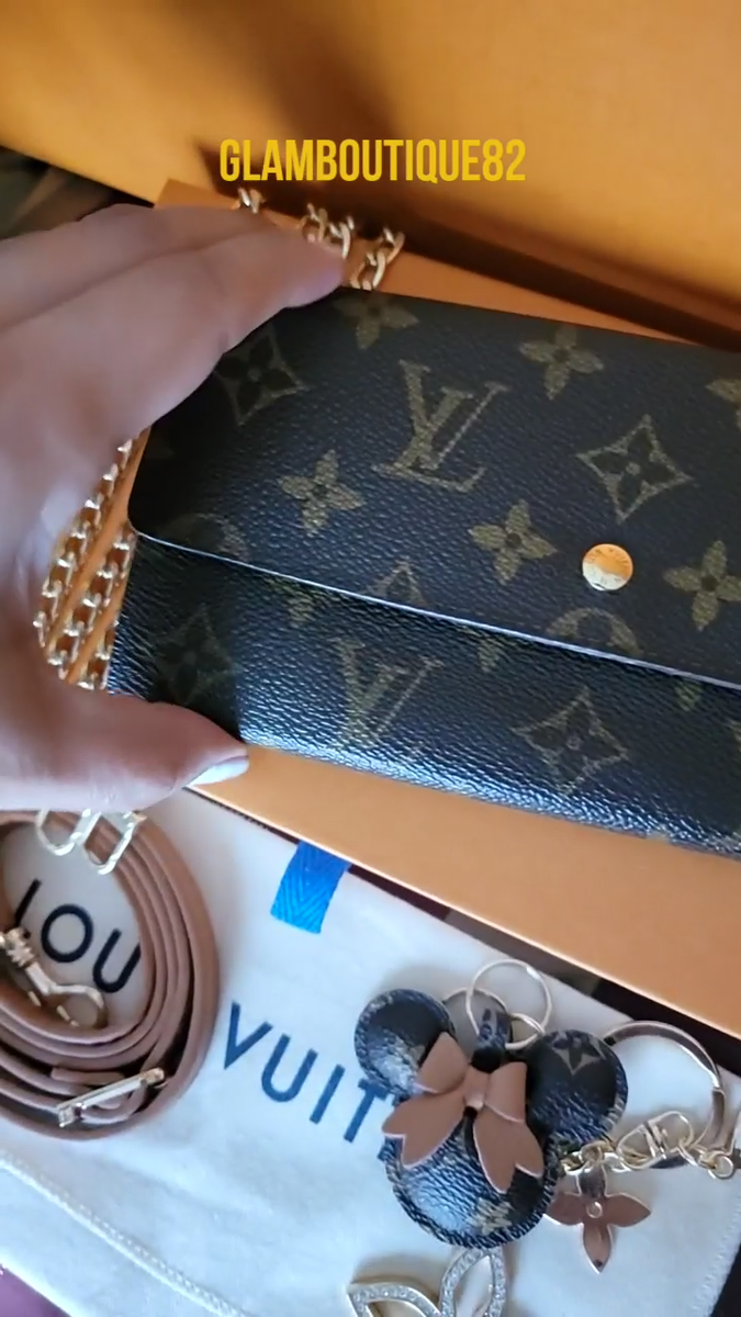 Authentic LV Wallet near excellent condition! LOUIS VUITTON Zip Around Damier Azur Wallet White main image 4
