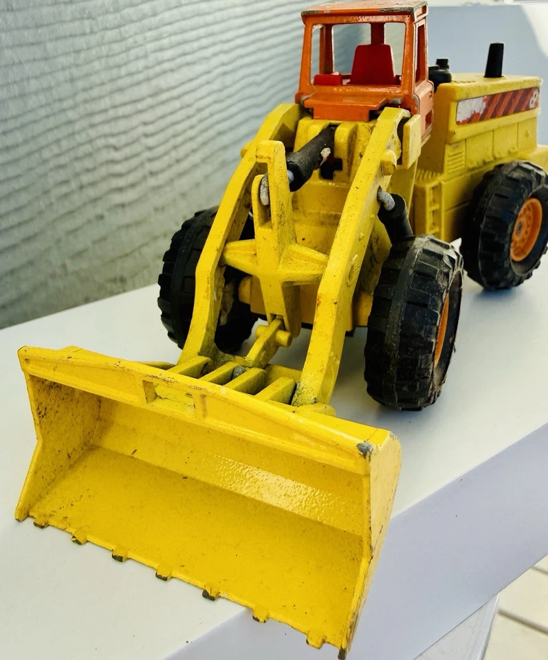 Vintage 1980s Majorette Articulated Front End Loader 1/56 Scale Made In France - Image 3 of 4