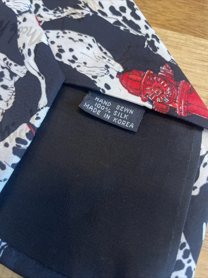 Corbata vintage 1996 Nicole Miller 100 % seda "Dalmations" unisex nueva sin etiquetas negra 55"x4" Foto 2 de 4