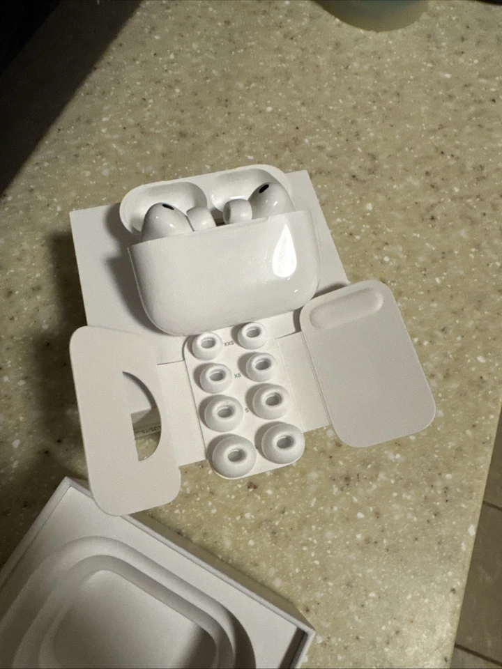 AirPod Pro 3rd Generation Wireless In-Ear Headphones White - Image 3 of 3