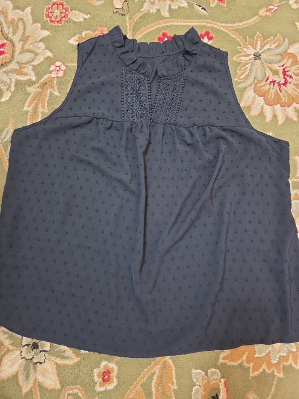 Womens Plus Sz 4-5x Sleeveless Ruffle Collared,  Embroidered Tank