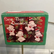 Vintage 4 Snow Bear Ornaments W/Knit Hats  Christmas Around The World      OC050