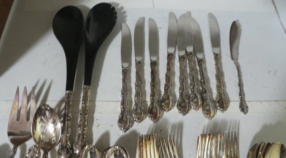 TOWLE 1968 Silverplate Londonderry 8 Lugar Setting & Serving Lote 48 Piezas 1968 Foto 2 de 4