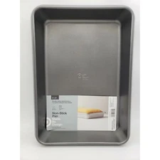 9" x 13" Non-Stick Cake Pan Carbon Steel - Made By Design