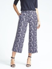 Banana Republic Blake-Fit Paisley Wide-Leg Crop Pant, Poly, Size 10, Pre-owned