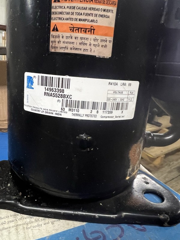 Tecumseh RNA5528BXC Black Hermetic R410A 1 Phase 220-240V Compressor