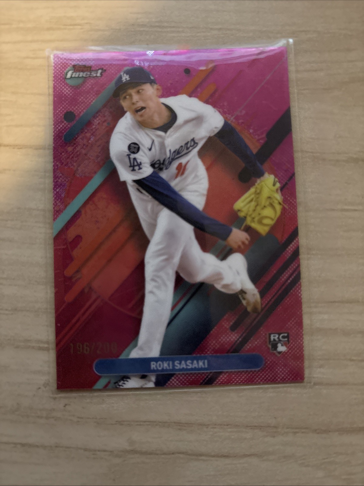 2025 Topps Finest - Rare Roki Sasaki #288 Magenta Refractor /200 (RC)