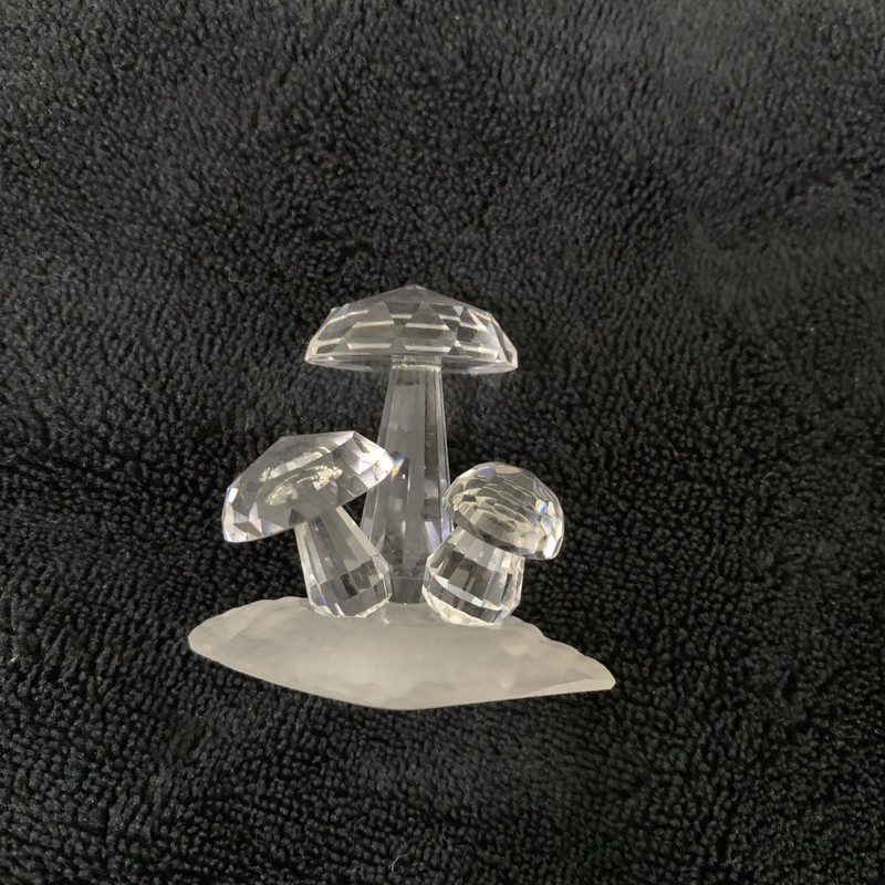 AsFour Diamond Chrystal Mushrooms Figurine