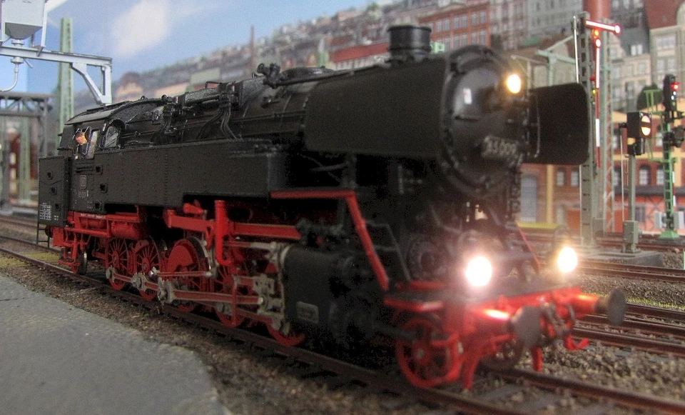 Weinert BR 85, 4175, RP25, Faulh. Digital, Sound, Rauch, Beleuchtg, el. Kupplung - Bild 3 von 4