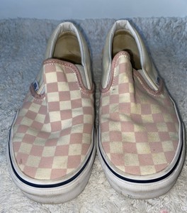 womens pink checkered slip on vans