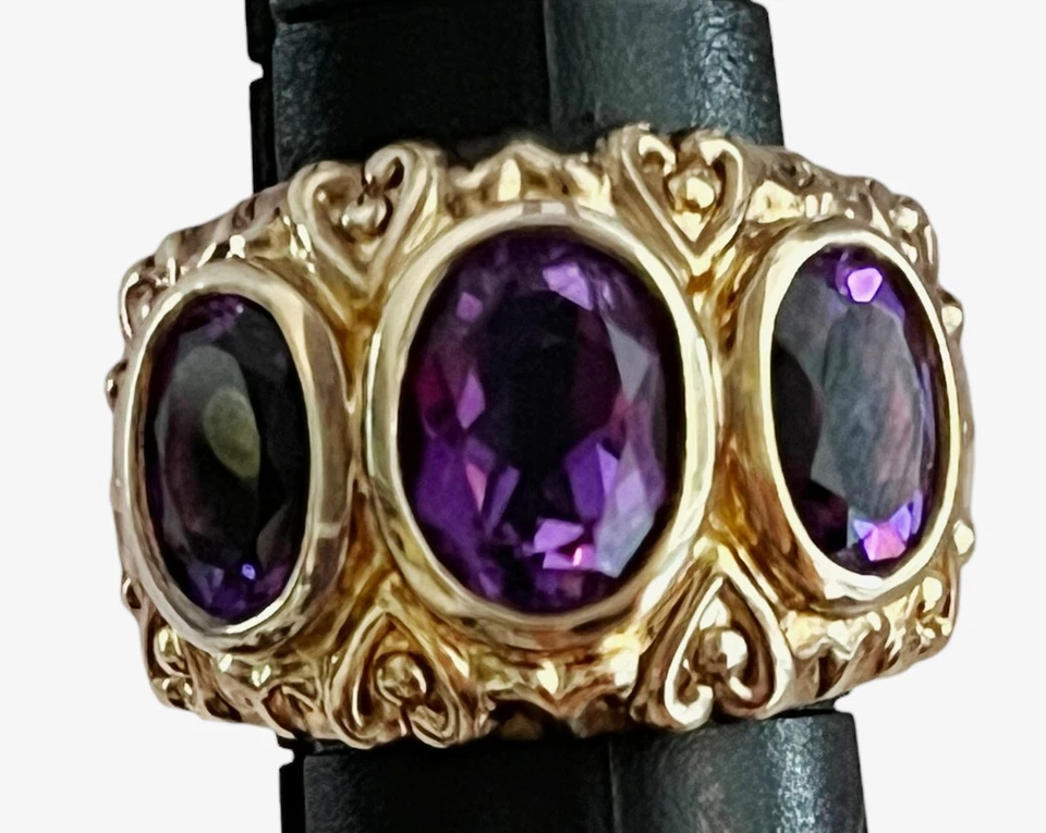 Conjunto de bisel de plata de ley enchapado en oro Sima K anillo de amatista de 3 piedras Foto 3 de 4