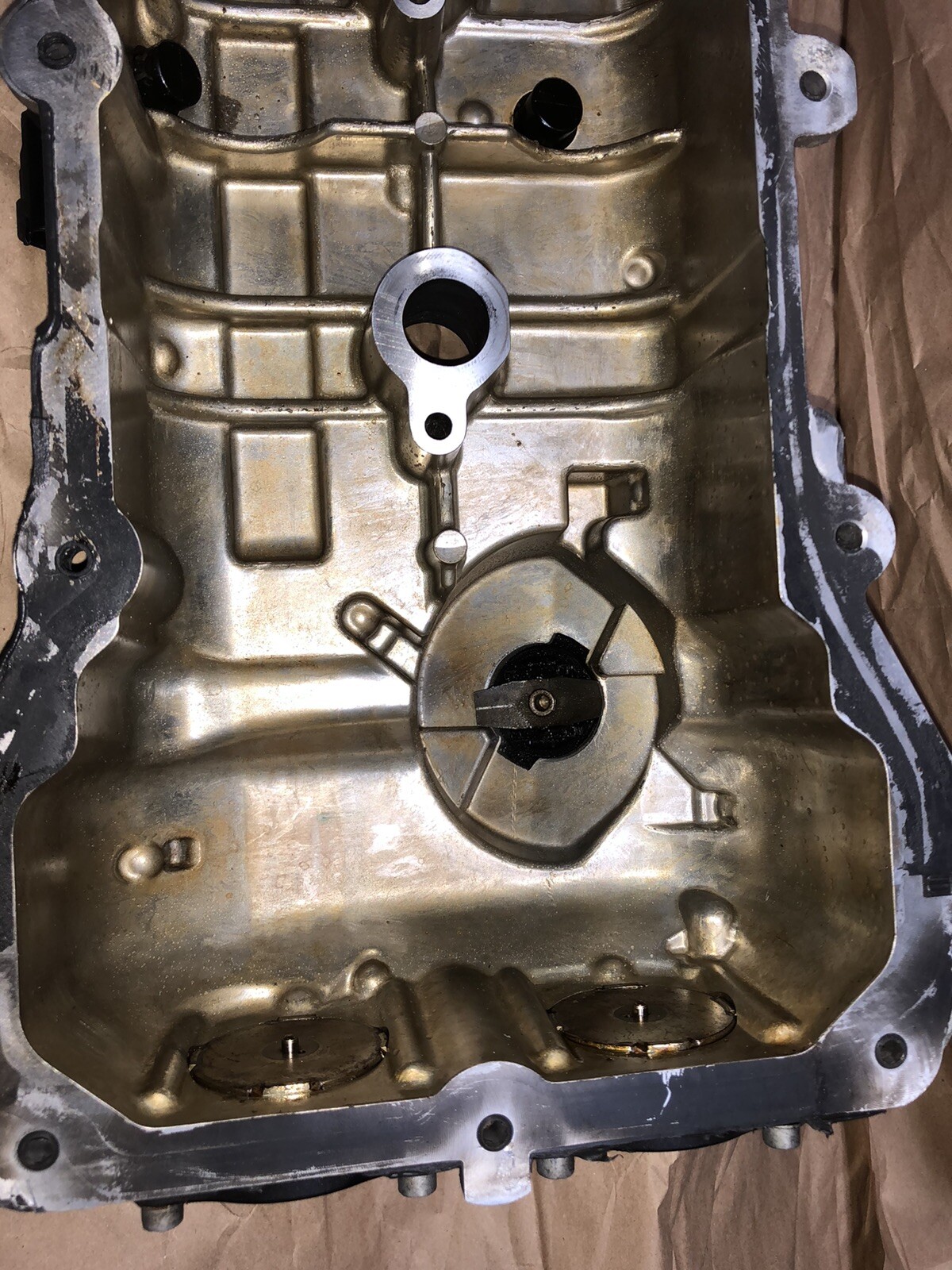 2014-2017 MASERATI GHIBLI SQ4 3.0L TWIN TURBO ENGINE LEFT SIDE VALVE COVER OEM