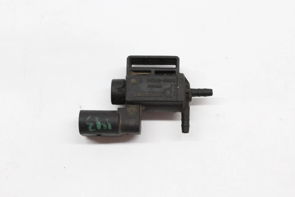 2003 AUDI A6 VACUME VALVE 037 906 283 C OEM 01 02 03  - Image 2 of 4