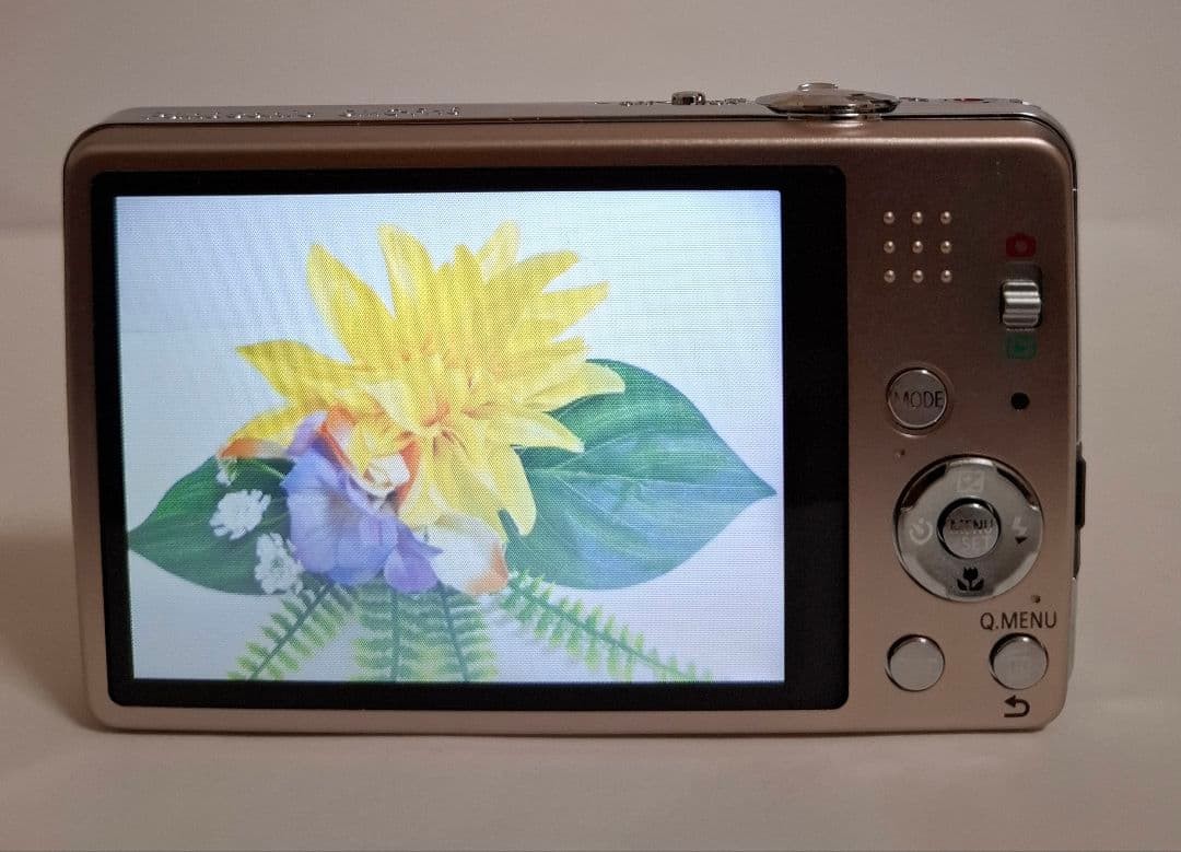Panasonic LUMIX DMC-FH8 Pink Gold Digital Camera MINT English not