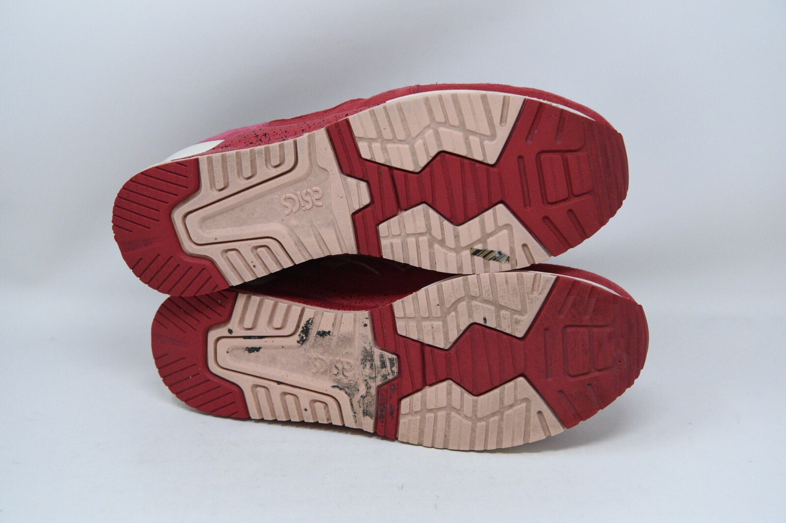 asics strawberry and cream