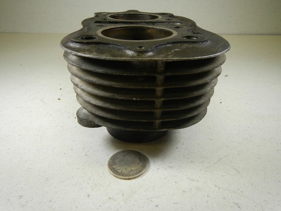 79 Yamaha XS400 XS 400 Cylinder Jug - Imagem 4 de 4