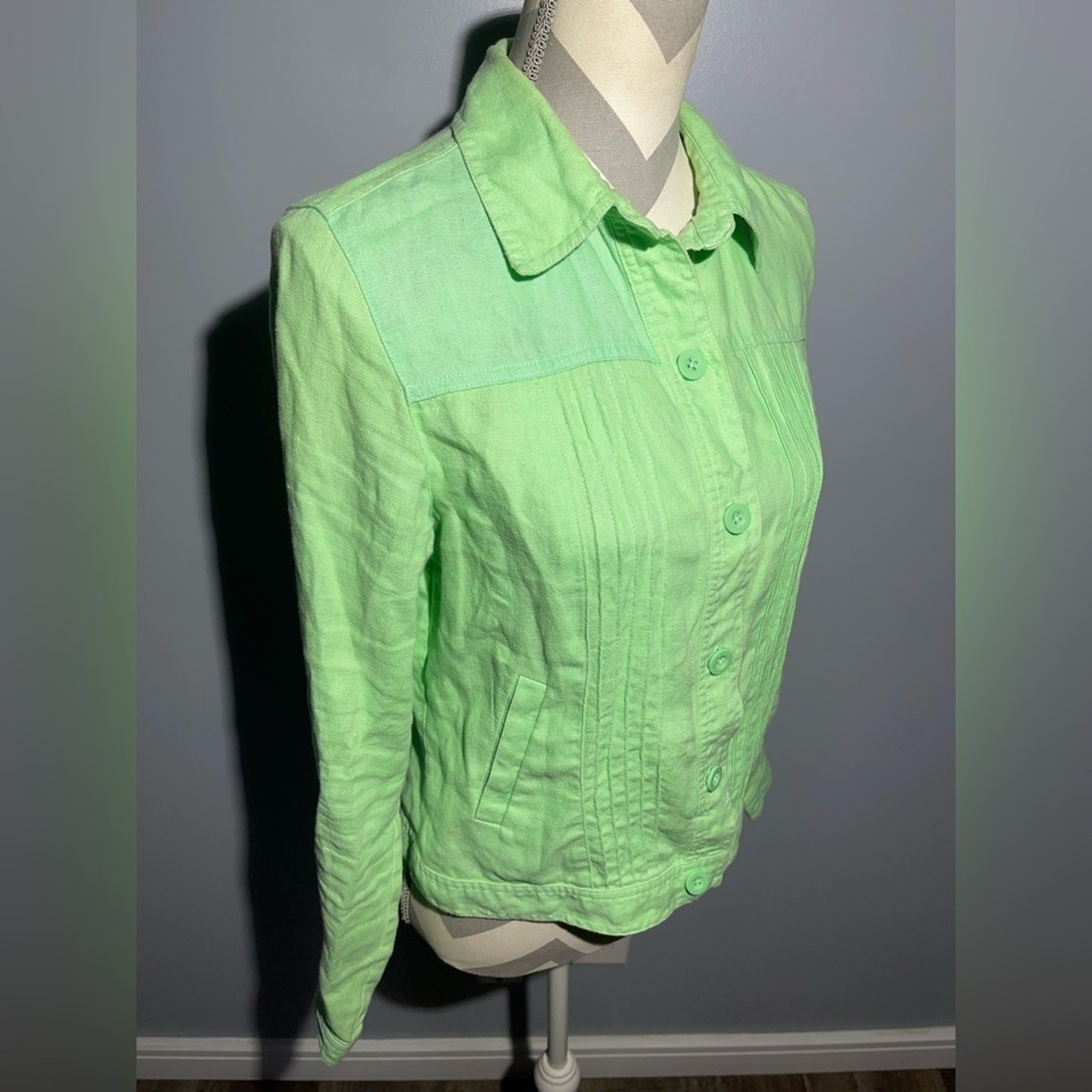 Relativity Green Button-Up Top - image 6