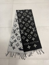 Louis Vuitton Essential Scarf Black Color New Authentic Warm 