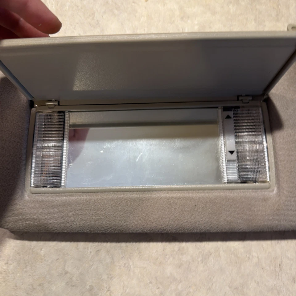 Par de parasoles laterales para conductor y pasajero Cadillac Seville 1992-1997 tela tostada Foto 4 de 4