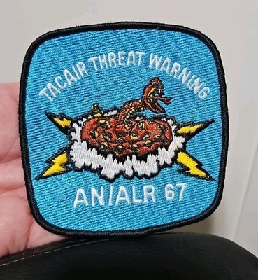 TACAIR THREAT WARNING AN/ALR 67 stitch on patch 4''x4'' good condition