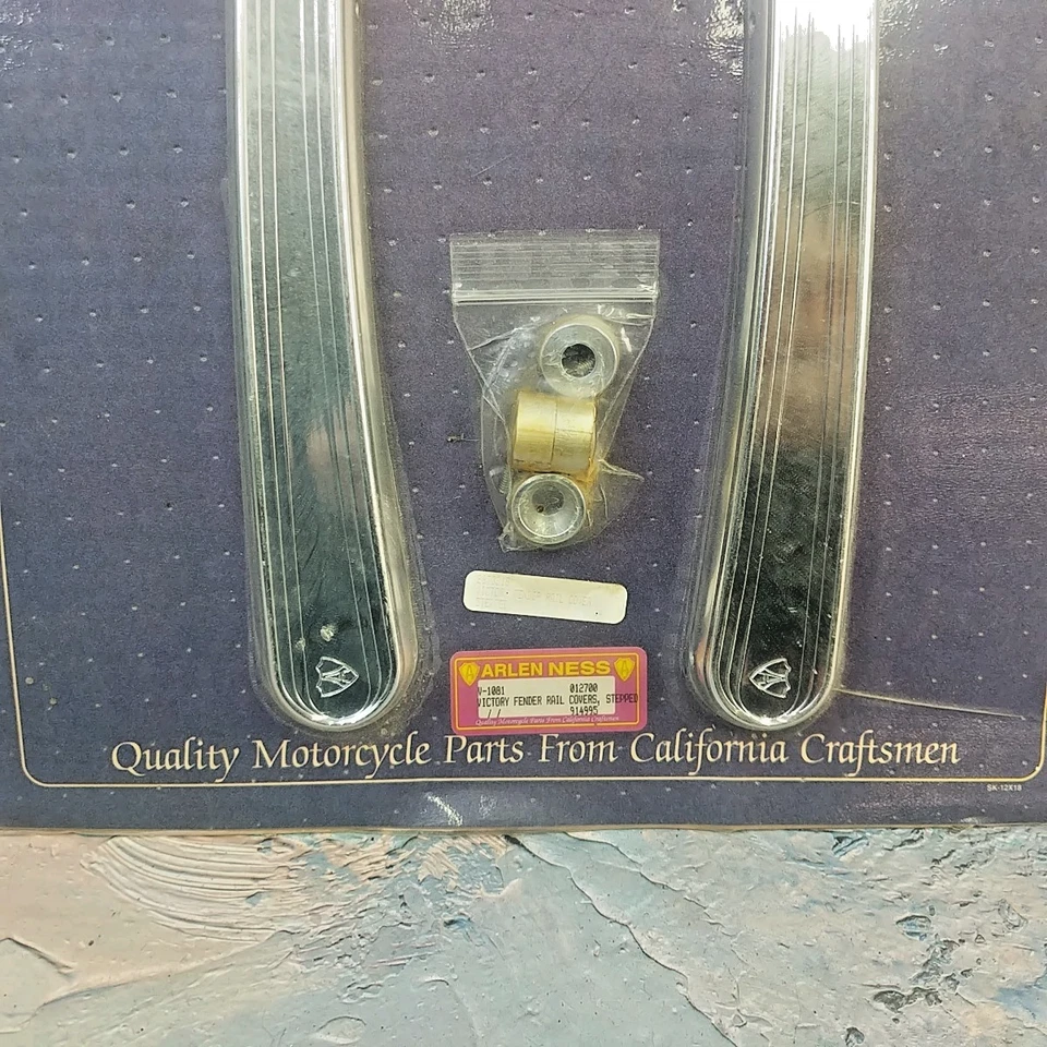 Kit de cubierta de riel de guardabarros cromado Arlen Ness 2873218 Victory 012600 914995 V-1081 NOS Foto 3 de 4