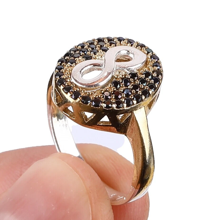 Onyx 8 Ring Fashion Rings