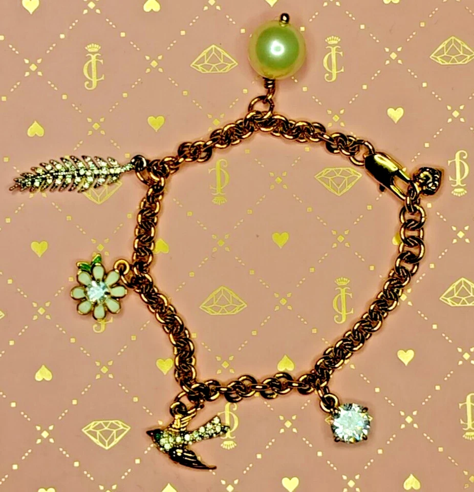 Pulsera Juicy Couture Chapada en Oro Primavera Pascua Dije, Joyería Y2K, De Colección Foto 3 de 4
