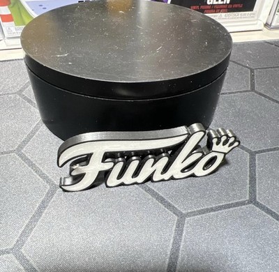 3D Printed 15 X MINI FUNKO Fan Sign (black & White) for your Funko - Danny s Pop