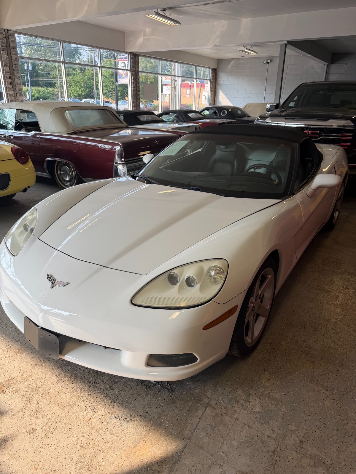 2005 White Chevrolet Corvette   | C6 Corvette Photo 3