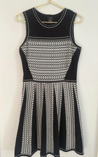 Ann Taylor Black & White Sleeveless Sweater Knit Dress Pleated Fit & Flare Sz. S
