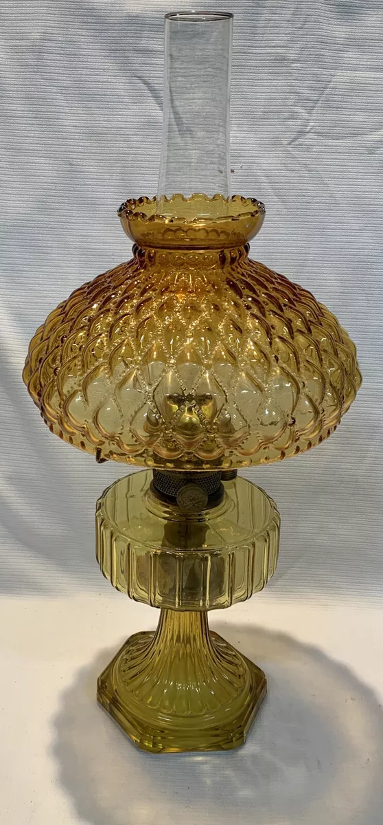 ALADDIN OIL LAMP MODEL B YELLOW GLASS NU TYPE MANILE LAMP W SHADE MADE IN USA