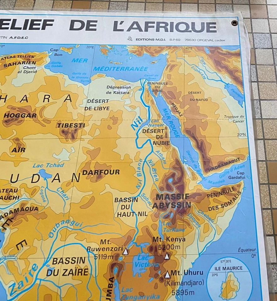 Affiche scolaire "AFRIQUE relief états et population " années 90 - Photo 4/4