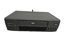 RCA VR525 4-Head VCR VHS Video Player Recorder   No Remote - TESTED