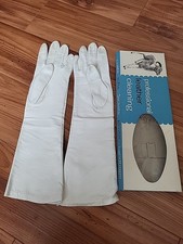 Vig. Womr REAL LEATHER GLOVES OFF WHITE. Small Size 6 1/2. West Germany