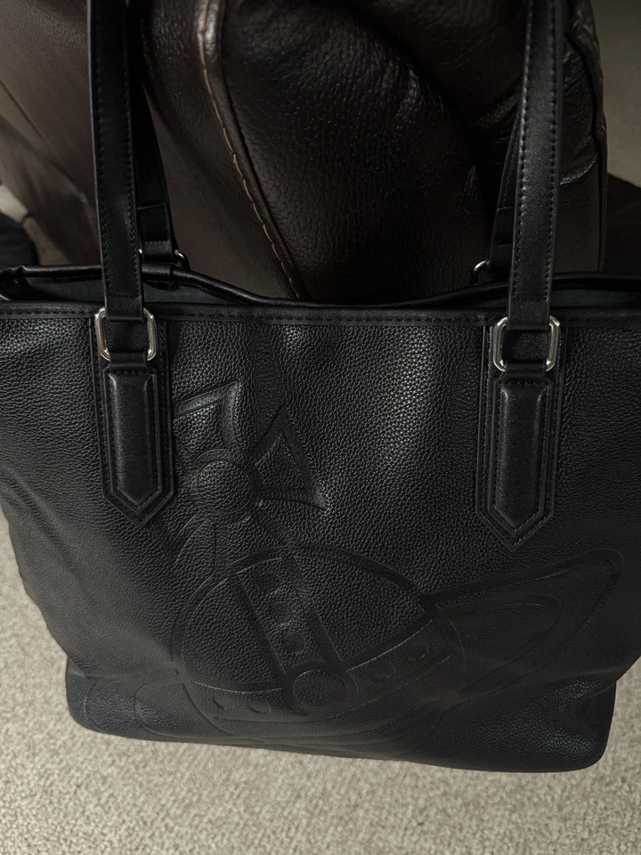 Vivienne Westwood Tote Bag Black Leather Embossed Orb Logo Shoulder Bag - Image 2 of 4